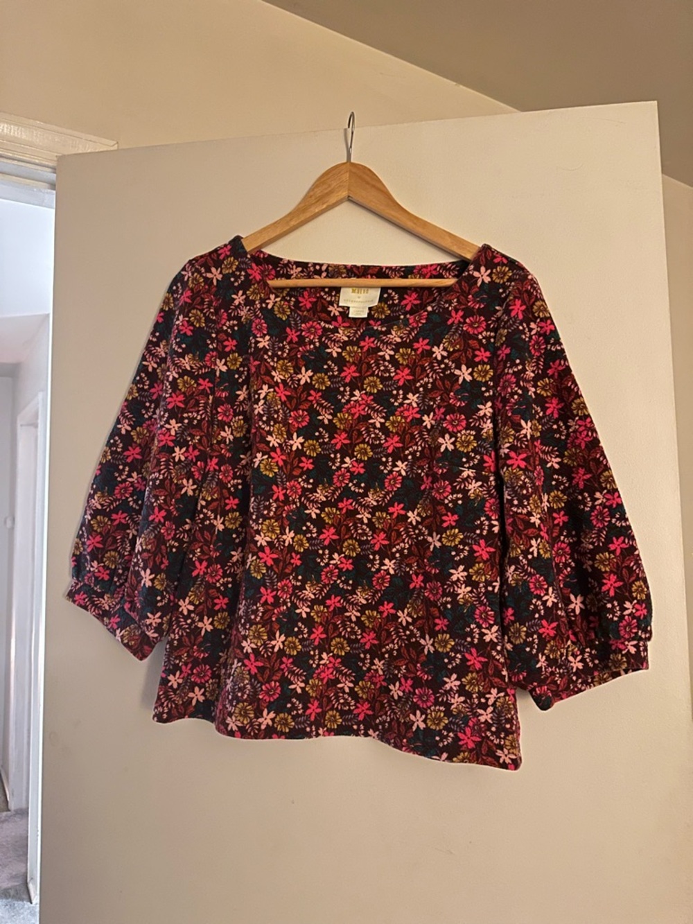 Anthropologie Floral Puff-Sleeve Blouse in Black and Pink